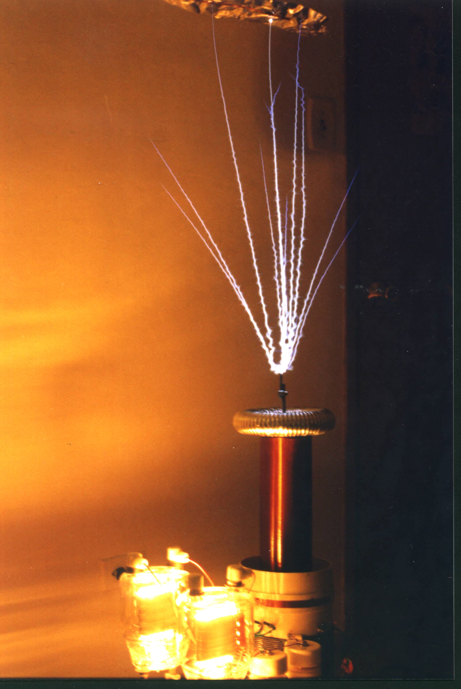 VTTC: Vacuum Tube Tesla Coil